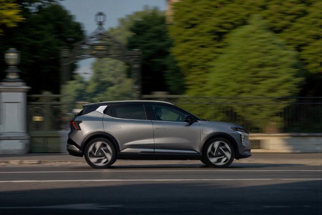 Eclipse Cross BEV